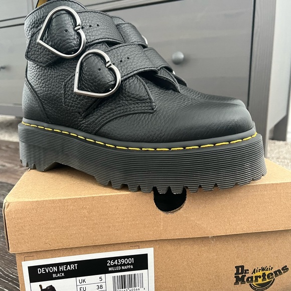 Dr. Marten Devon hearts boot black - Picture 4 of 8